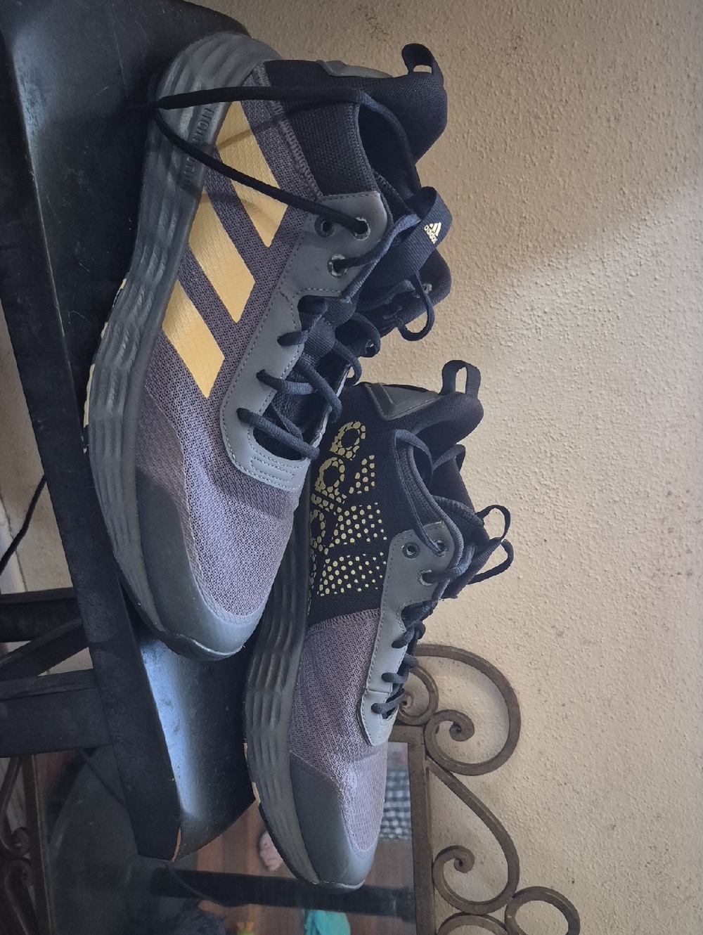 adidas Men’s Navy and Gold High-Top Trainers